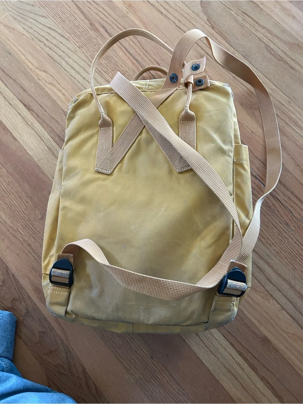 Kånken Men's Mustard Yellow Backpack